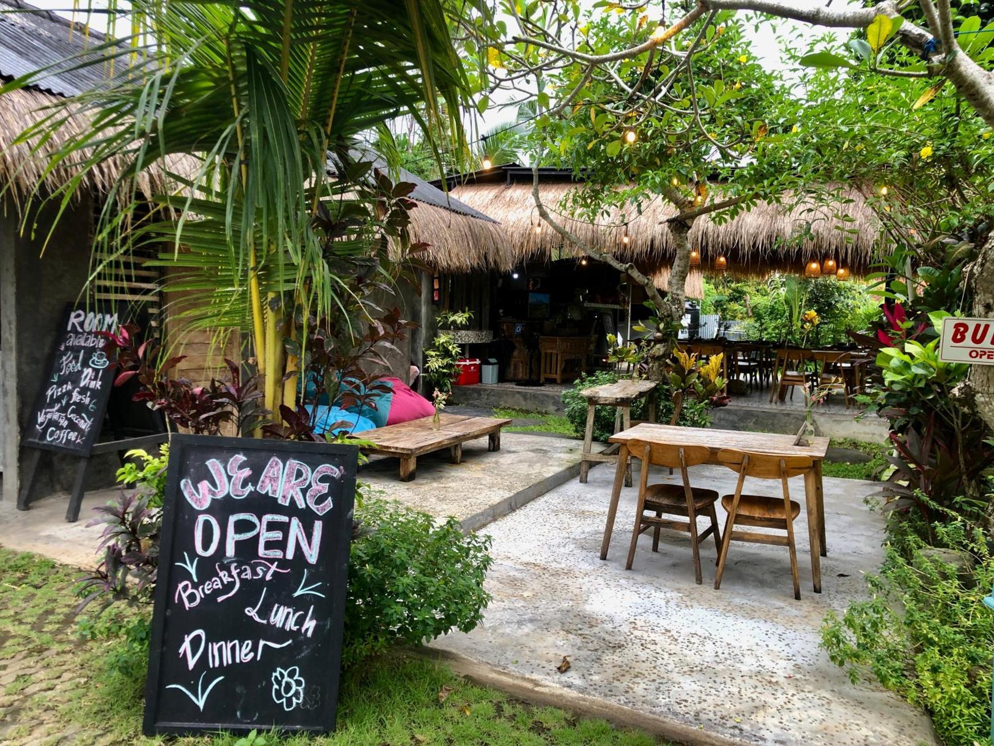 D'Nanda Villa Ubud Buitenkant foto