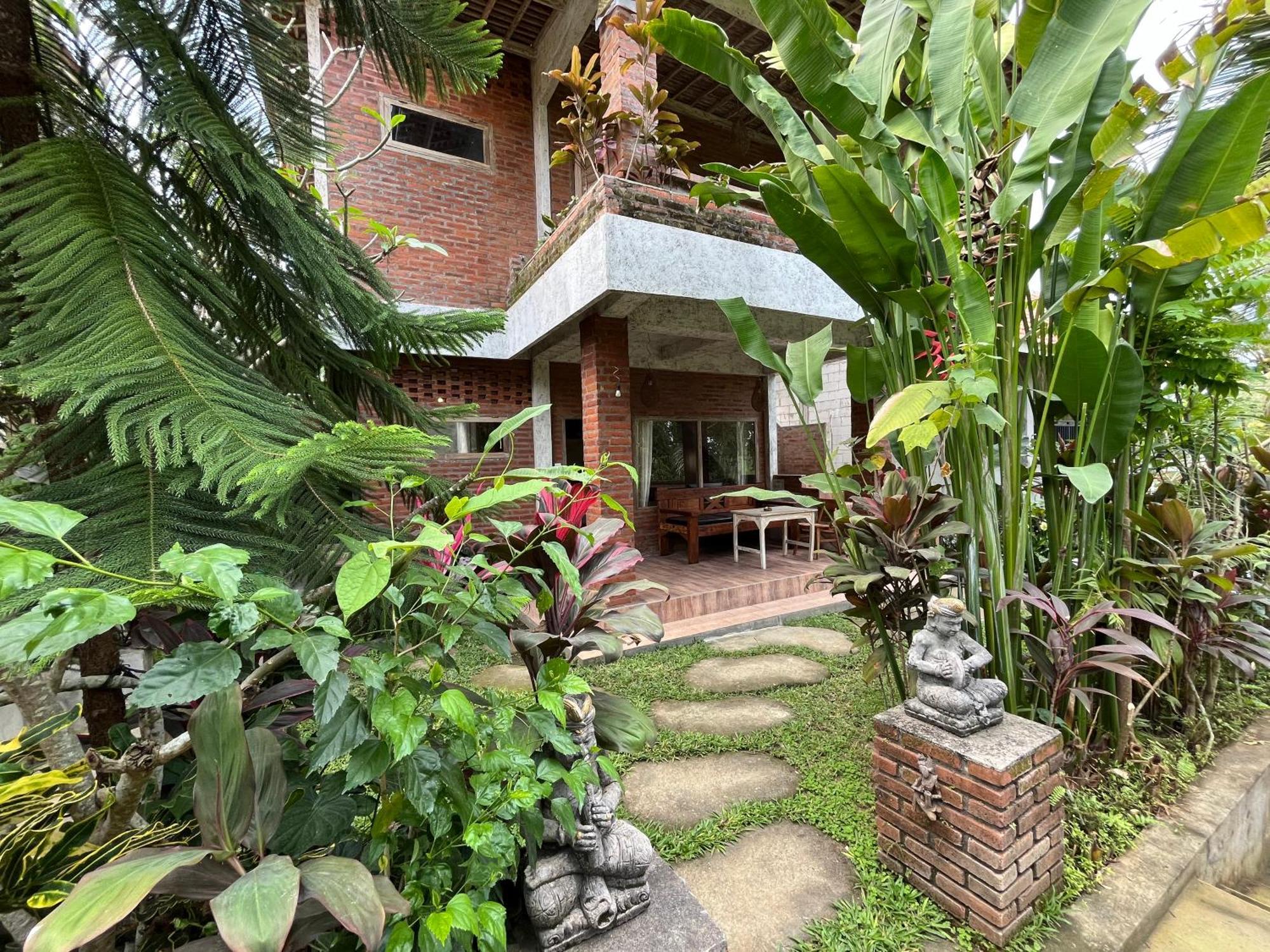 D'Nanda Villa Ubud Buitenkant foto